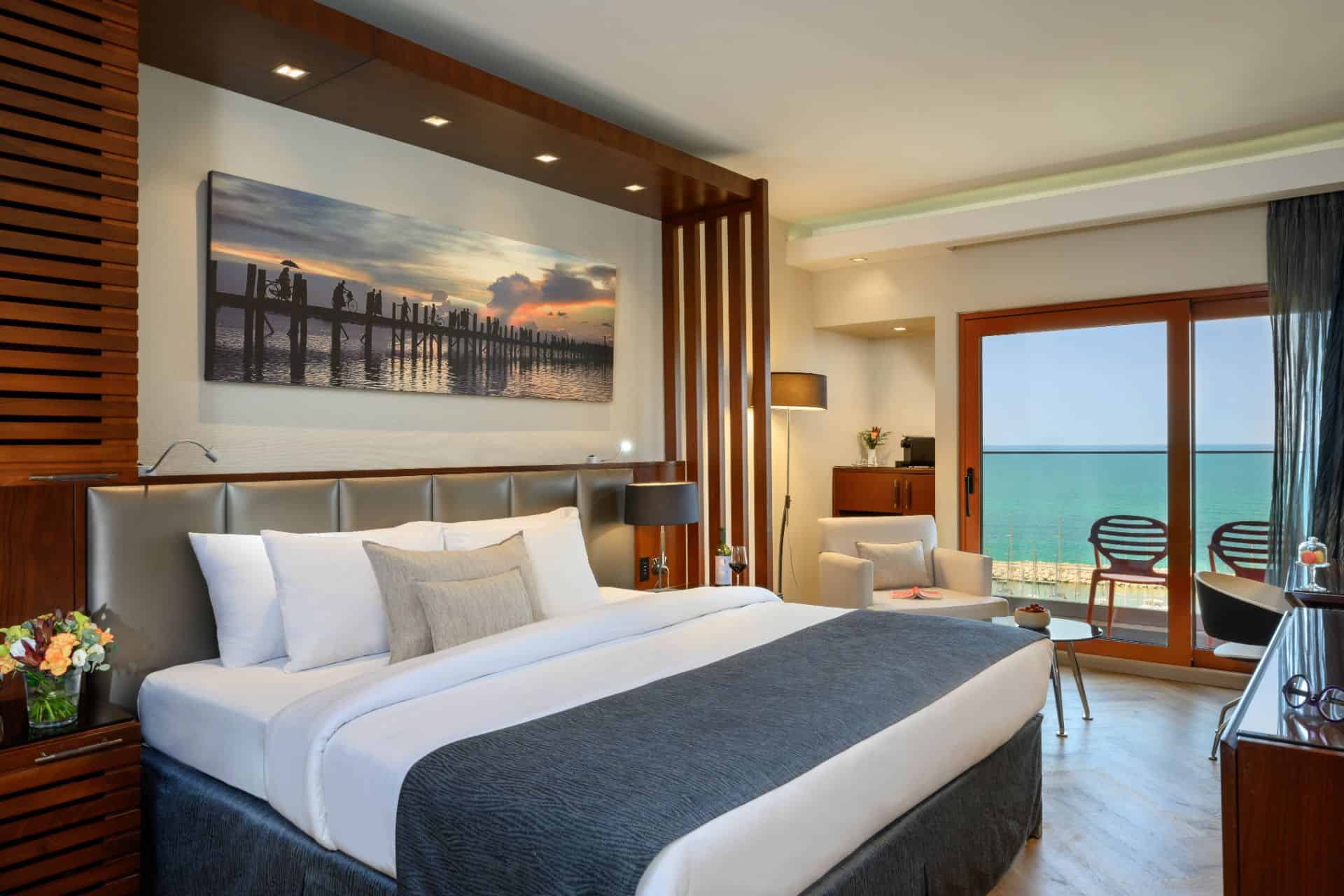 Carlton Tel Aviv Hotel Pesach on the Mediterranean Beachfront